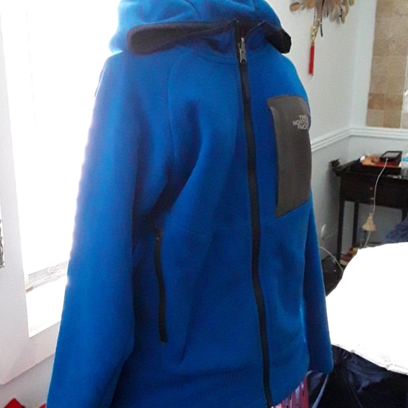 North Face jacket - Picture 2 of 8